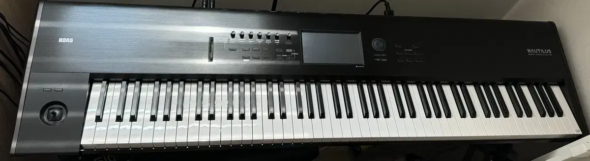 KORG Nautilus 88 건반 코르그 노틸러스 팝니다.